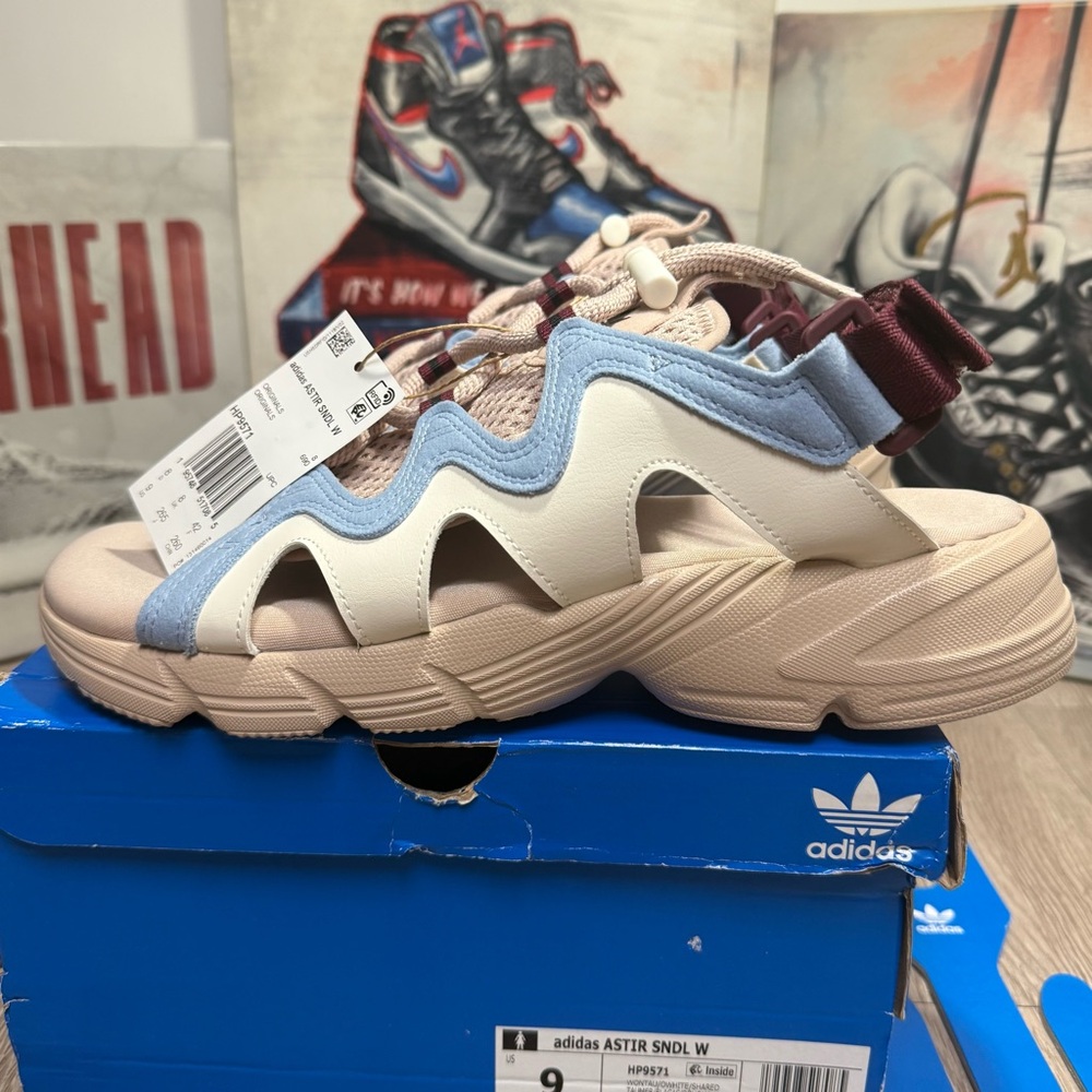 Adidas Originals Astir Sandals 'Blue Beige' HP9571 womens size 8 New